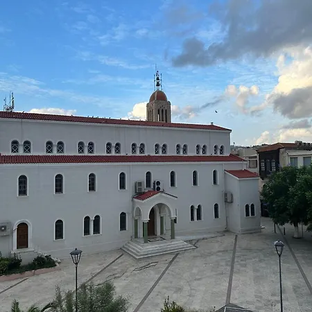 The Met Base, No1 * Rethymno (Crete)